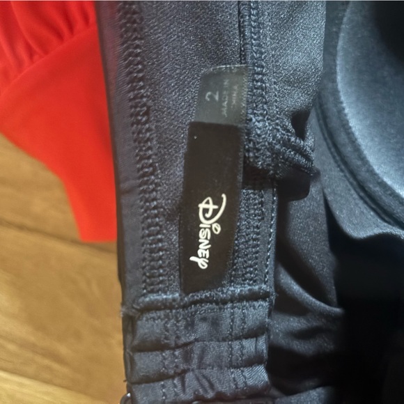 Disney plus size 2 one piece Minnie Mouse swimsuit - Picture 3 of 6